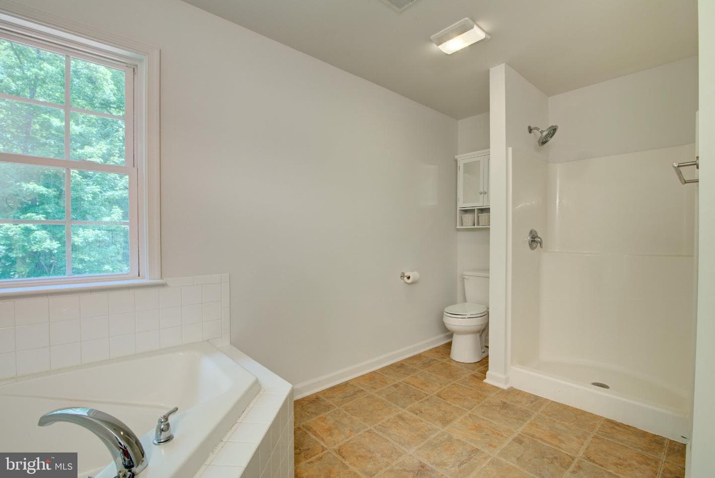 228 Warner Lane photo 33