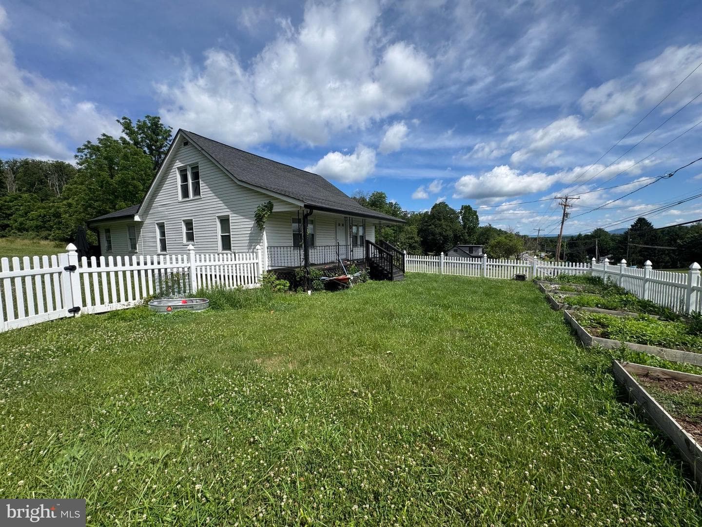 7865 Hedgesville Road photo 16