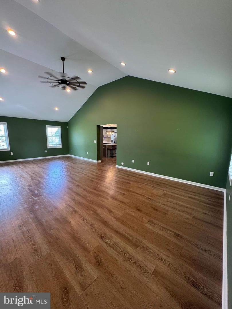 7865 Hedgesville Road photo 25