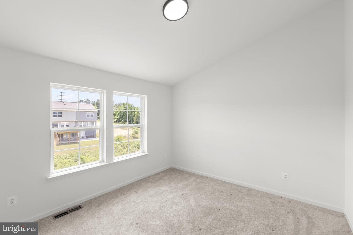 33 Scrub Pine Court photo 19