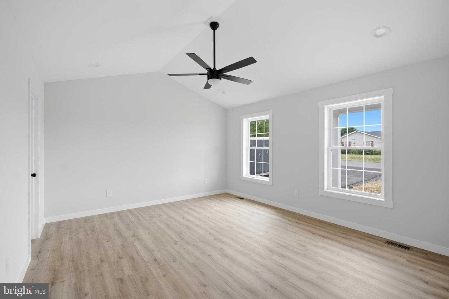 344 Friendship Drive photo 12