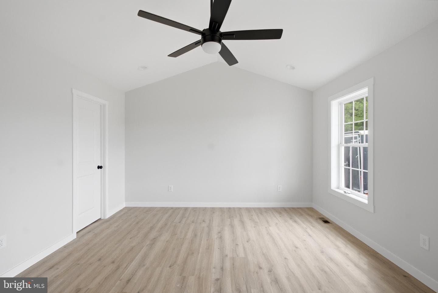 344 Friendship Drive photo 16