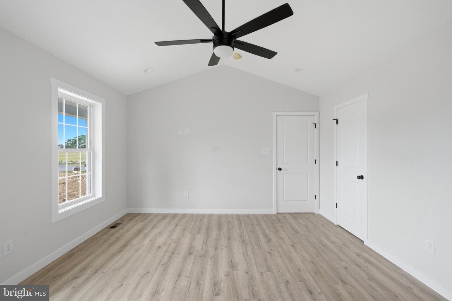 344 Friendship Drive photo 17