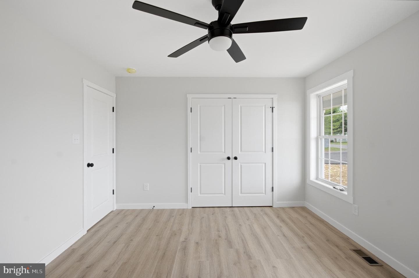 344 Friendship Drive photo 23