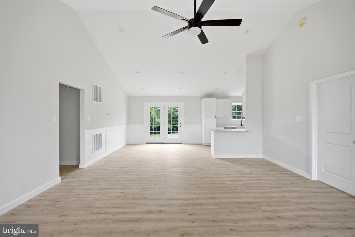 344 Friendship Drive photo 5