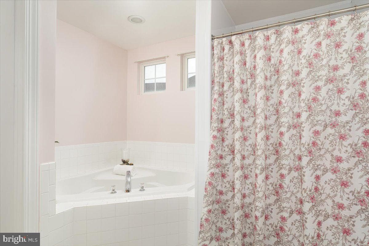 415 Richwood Hall Road photo 17