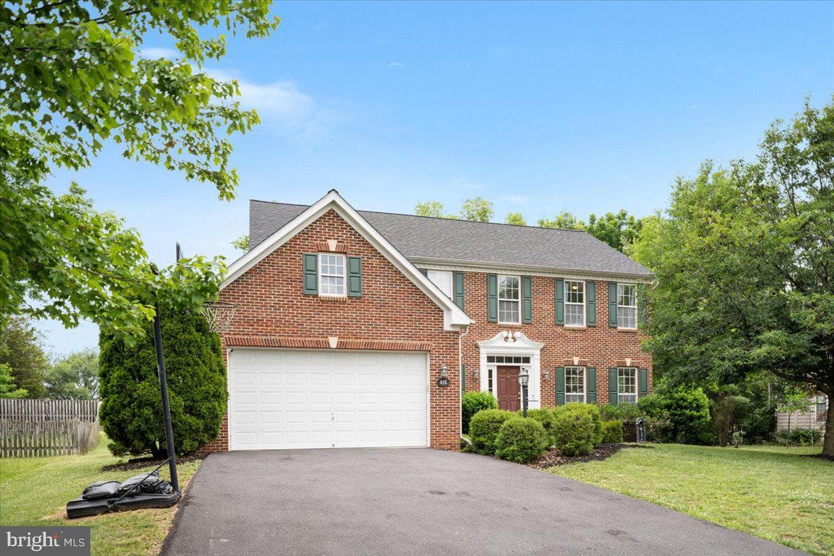 415 Richwood Hall Road, Kearneysville
