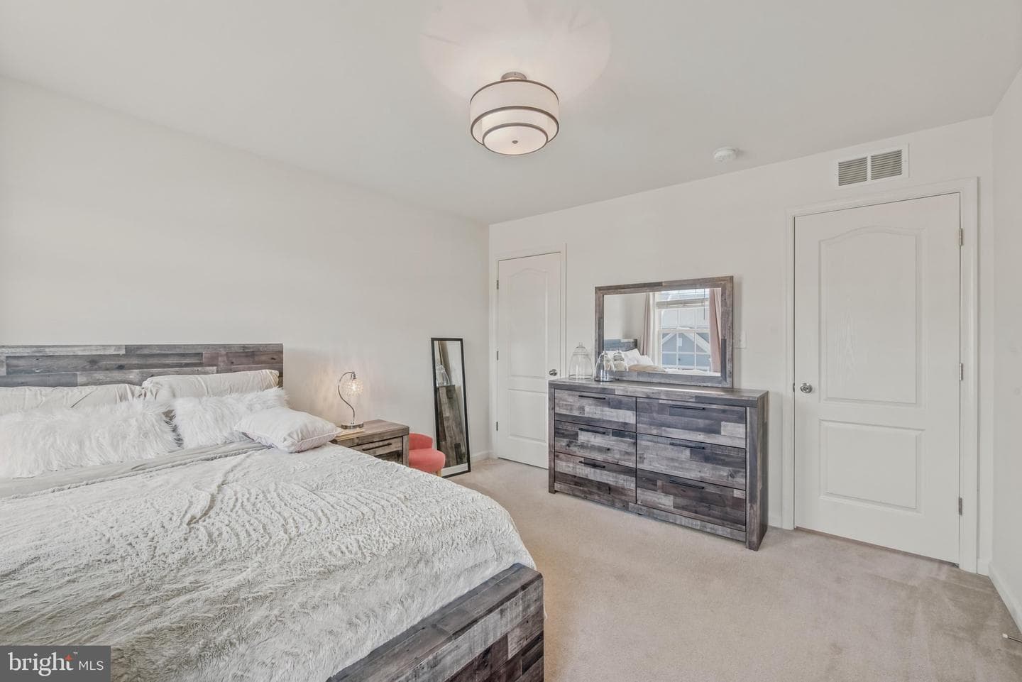 425 Lawrence Road photo 28