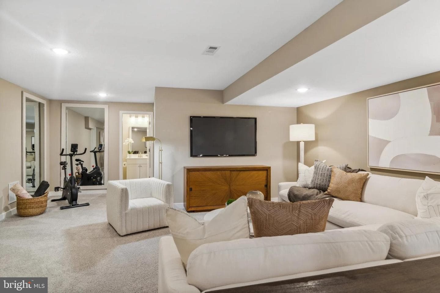 Tbb Valor Lane photo 21