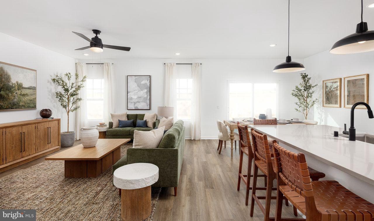 Tbb Valor Lane photo 7