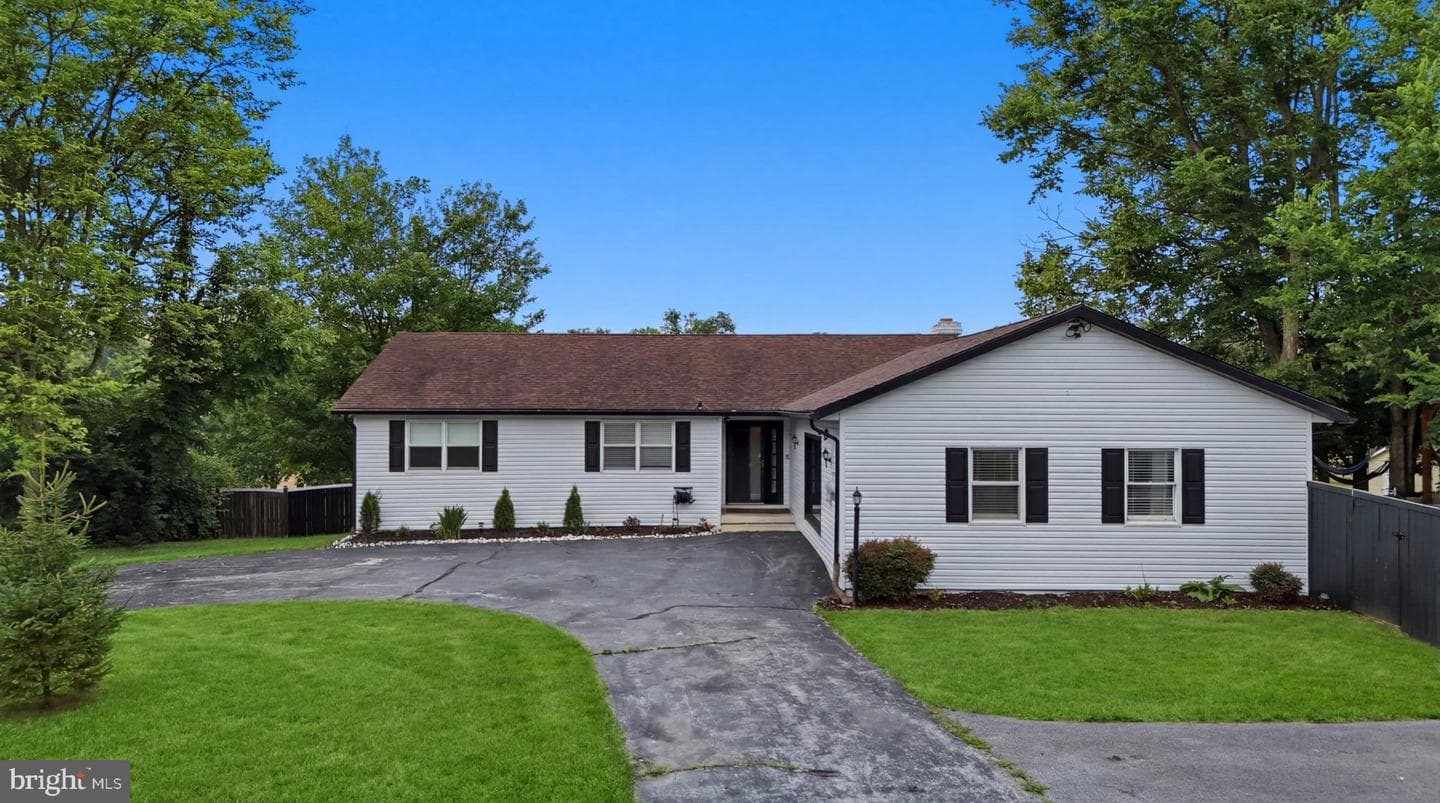 87 Fieldstone Drive, Bunker Hill