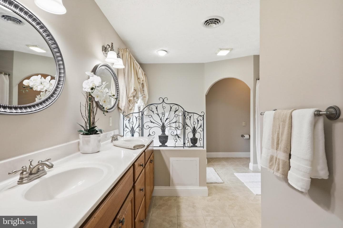 18 Treasure Drive photo 25