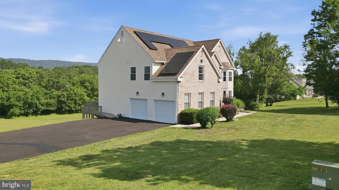 18 Treasure Drive photo 47