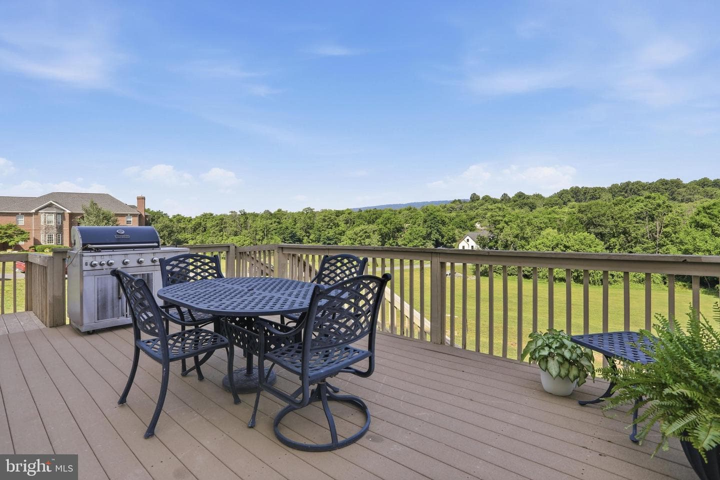 18 Treasure Drive photo 48