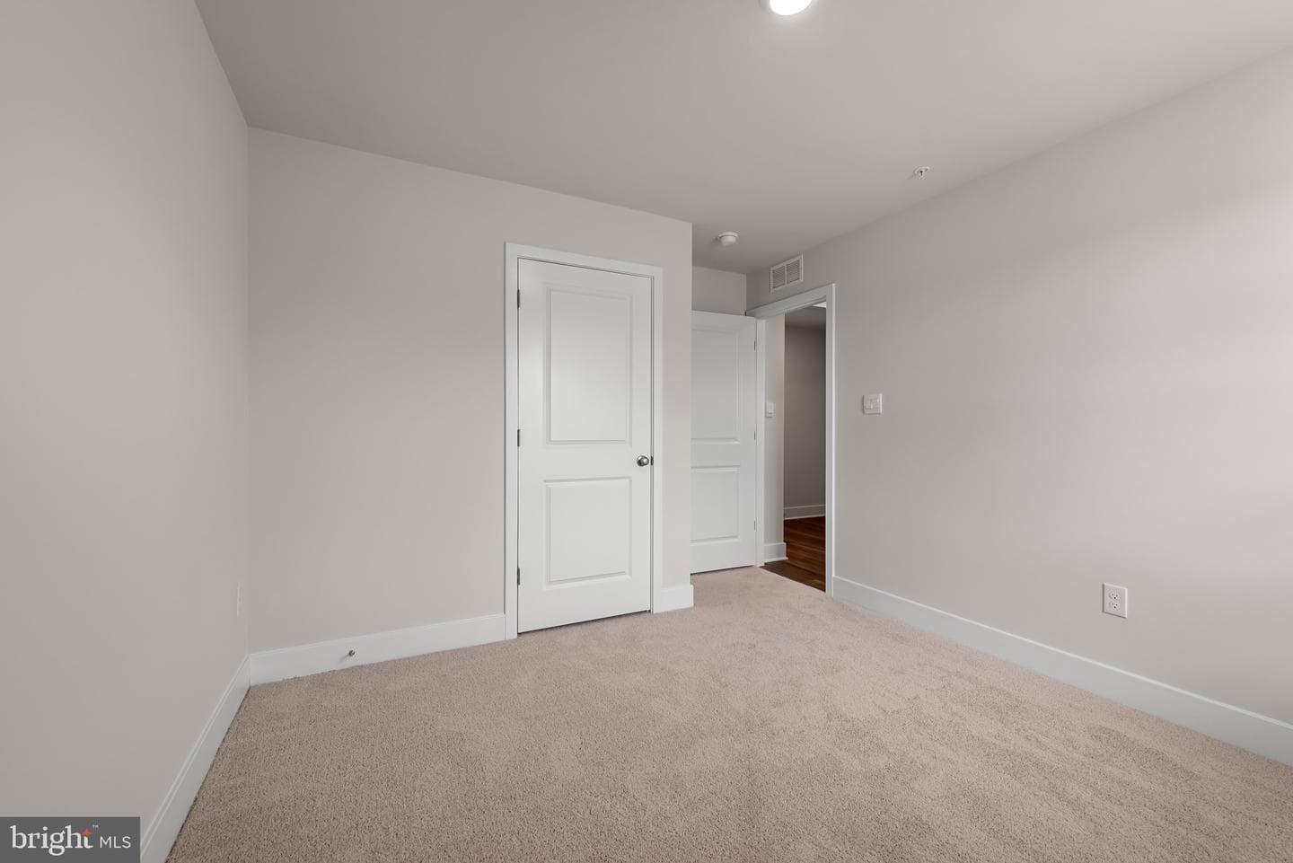 318 Orpington Drive photo 5