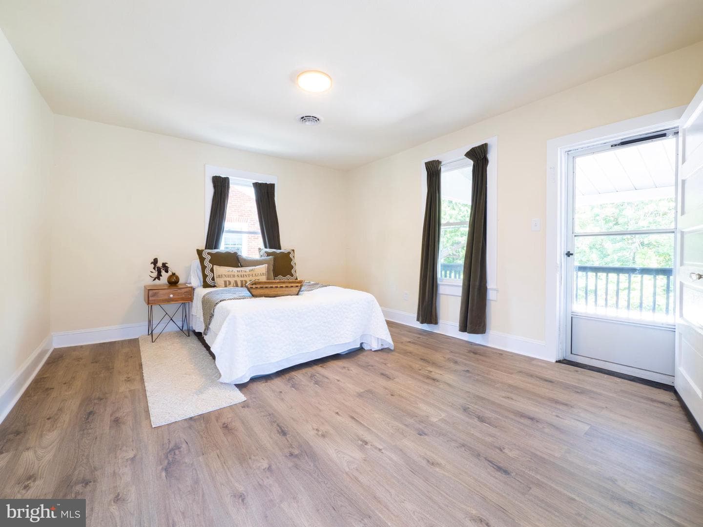 9862 Winchester Avenue photo 15