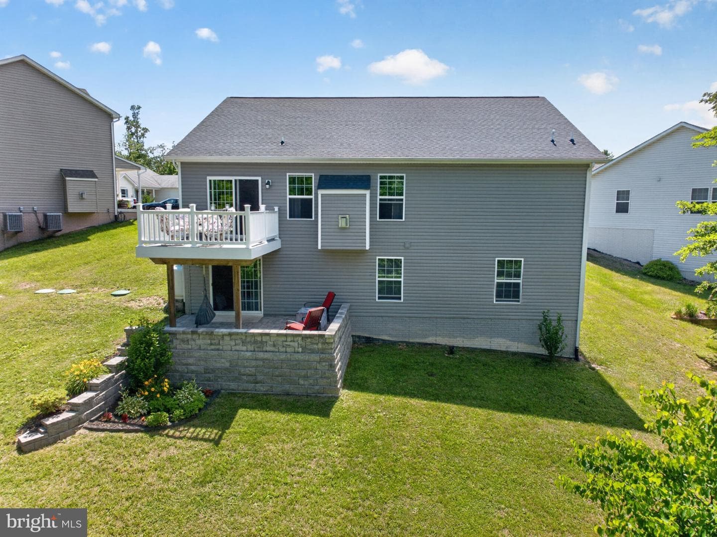463 Executive Way photo 12