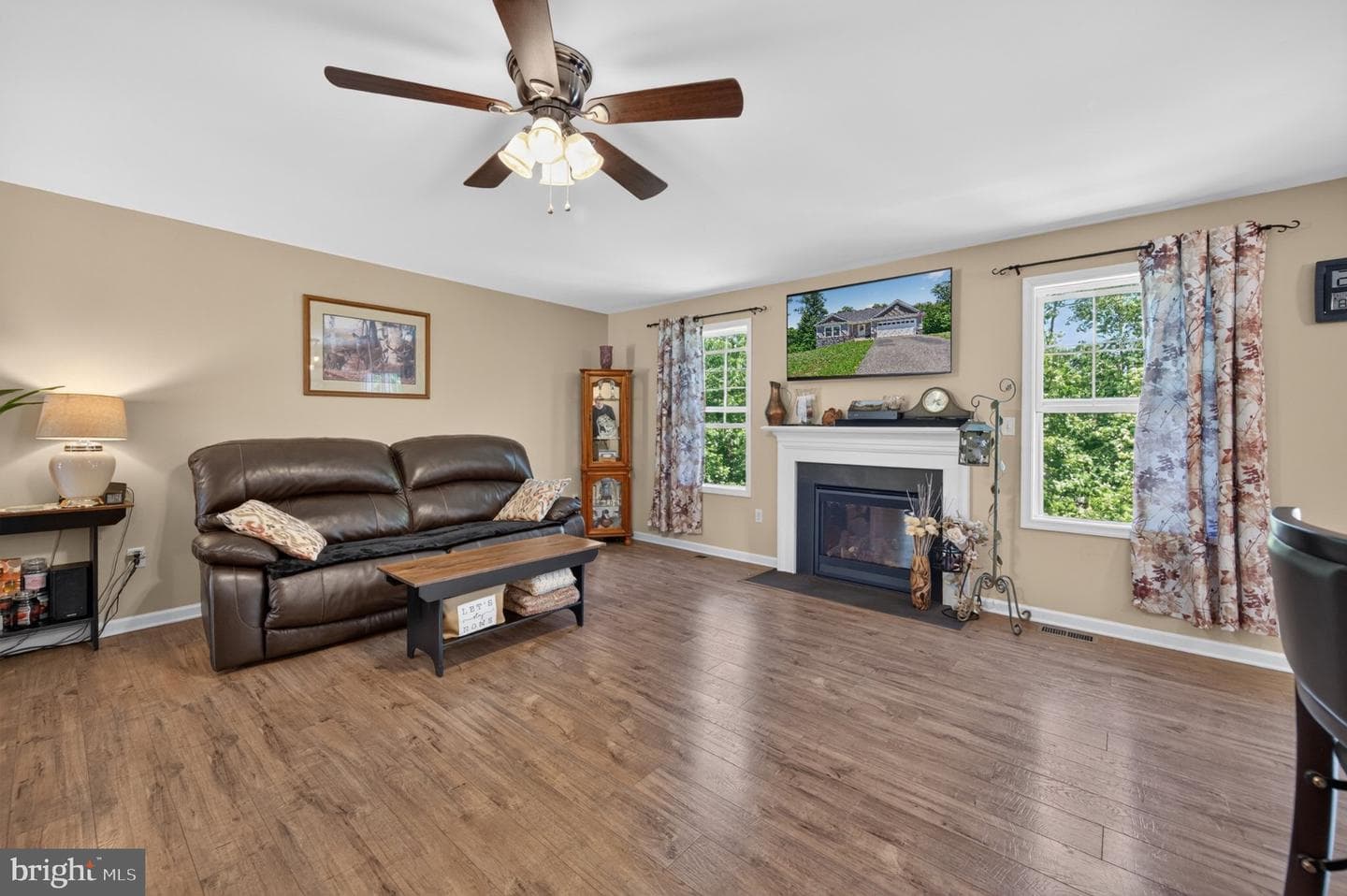 463 Executive Way photo 34