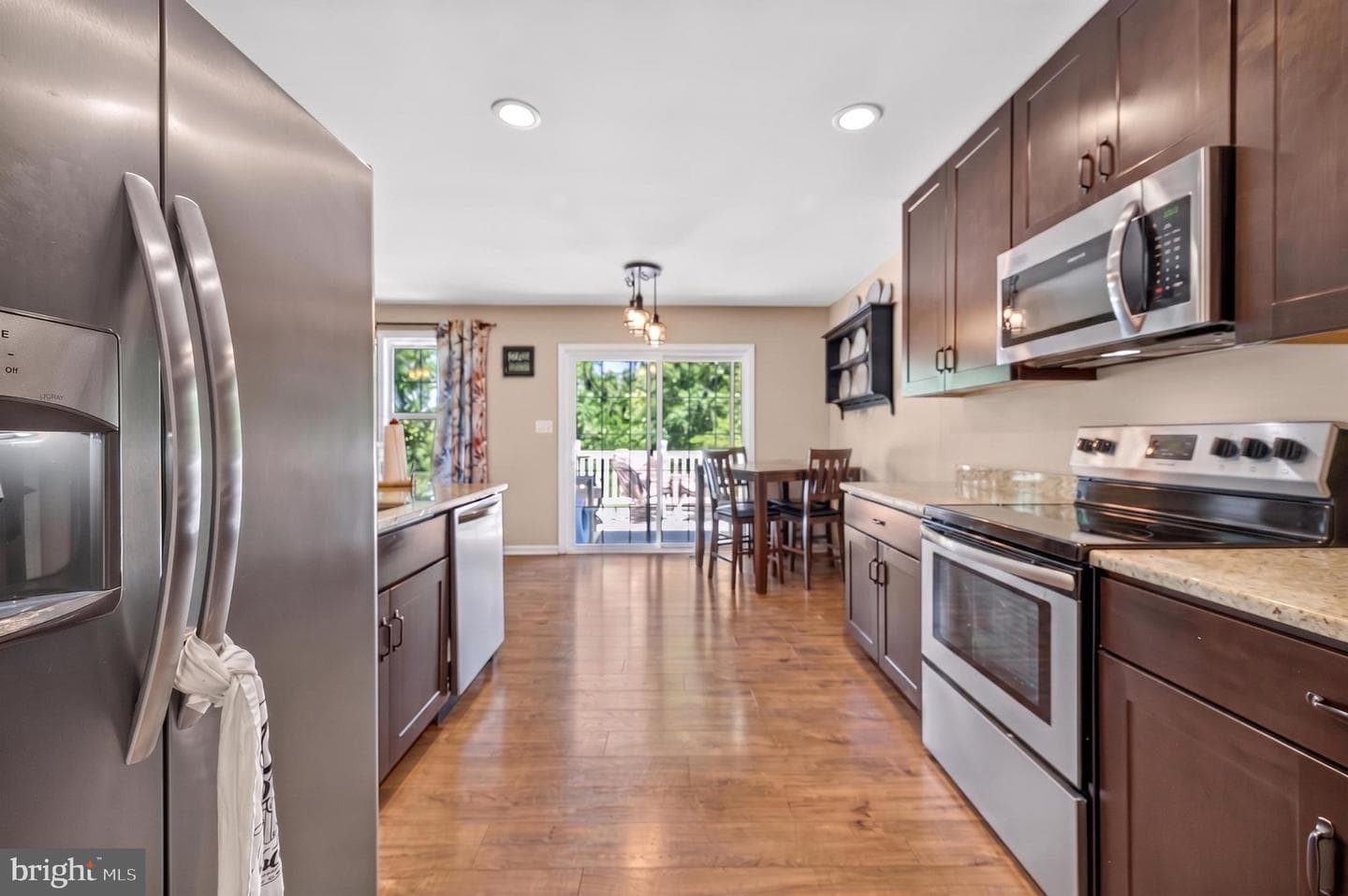 463 Executive Way photo 41