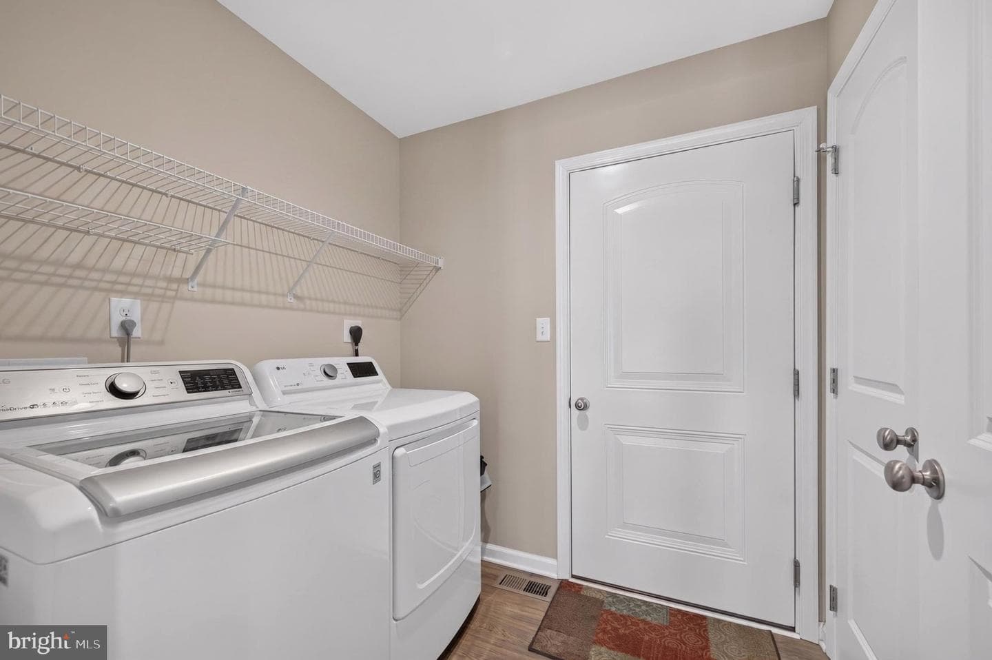 463 Executive Way photo 42