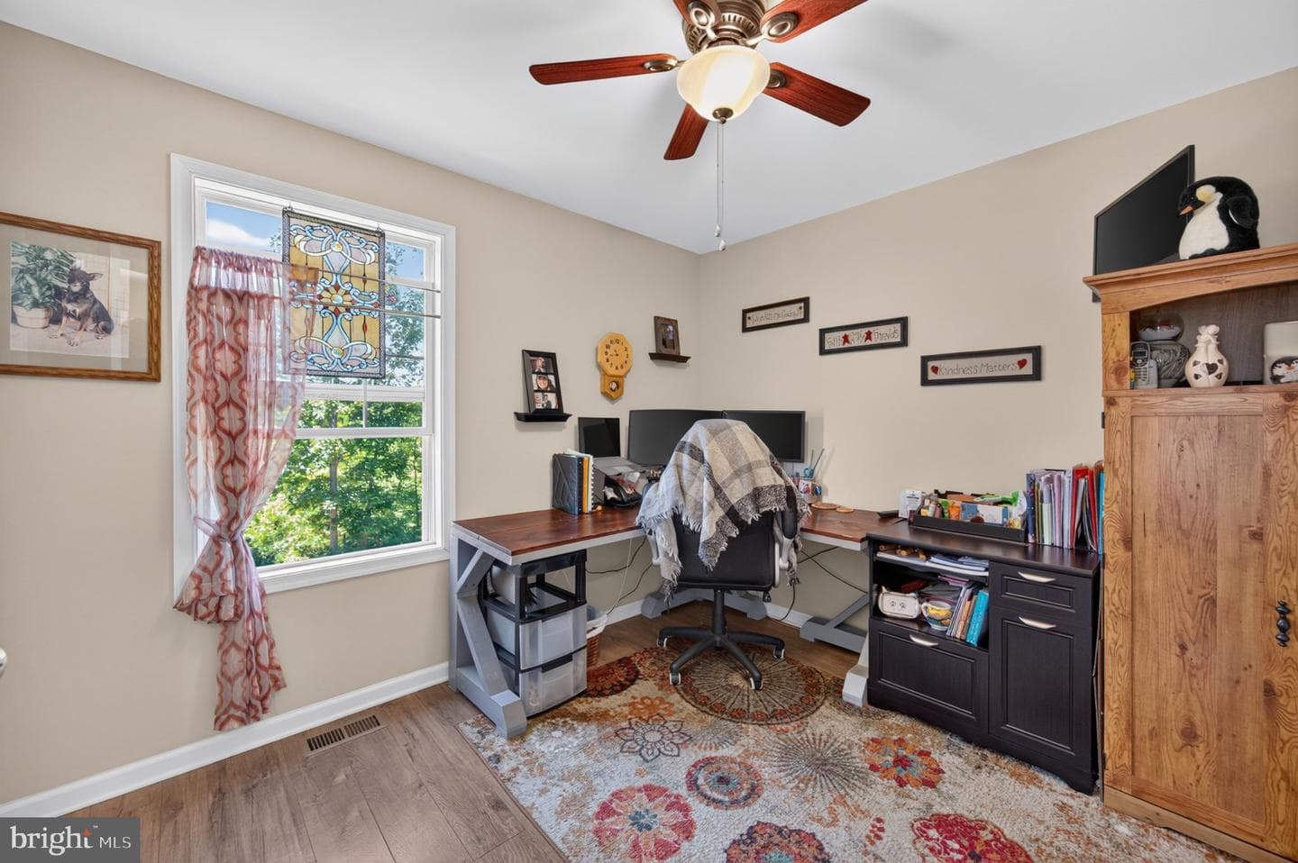 463 Executive Way photo 50