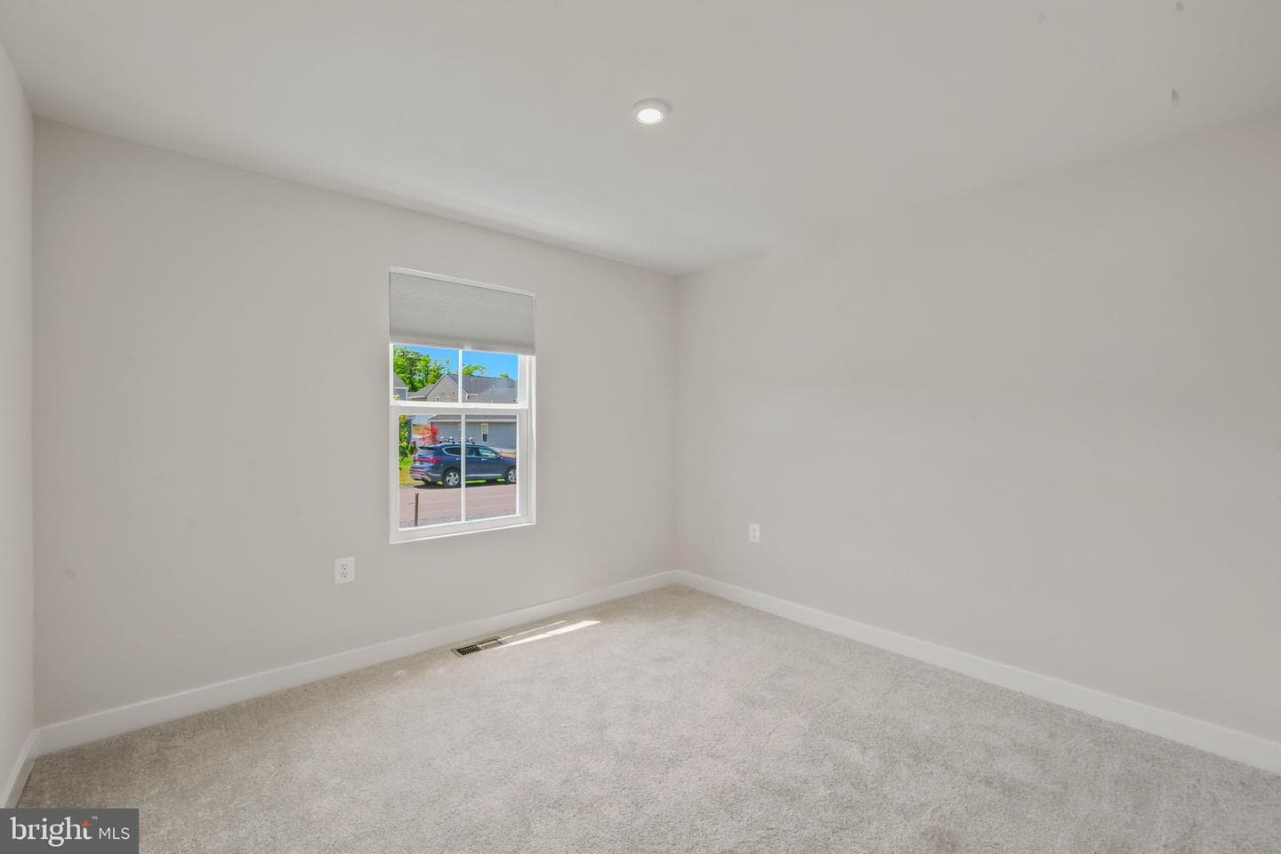 566 Makers Way photo 17