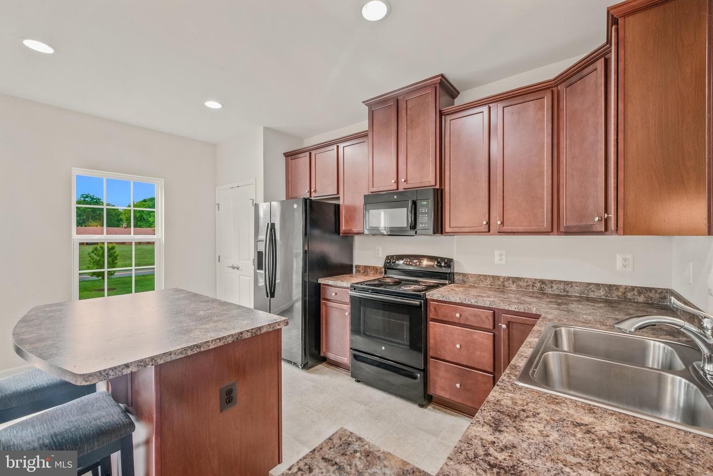 19 Ontario Drive photo 11