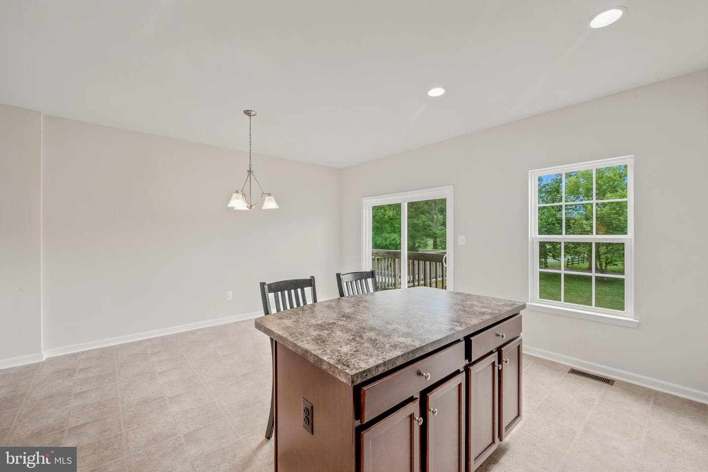 19 Ontario Drive photo 13