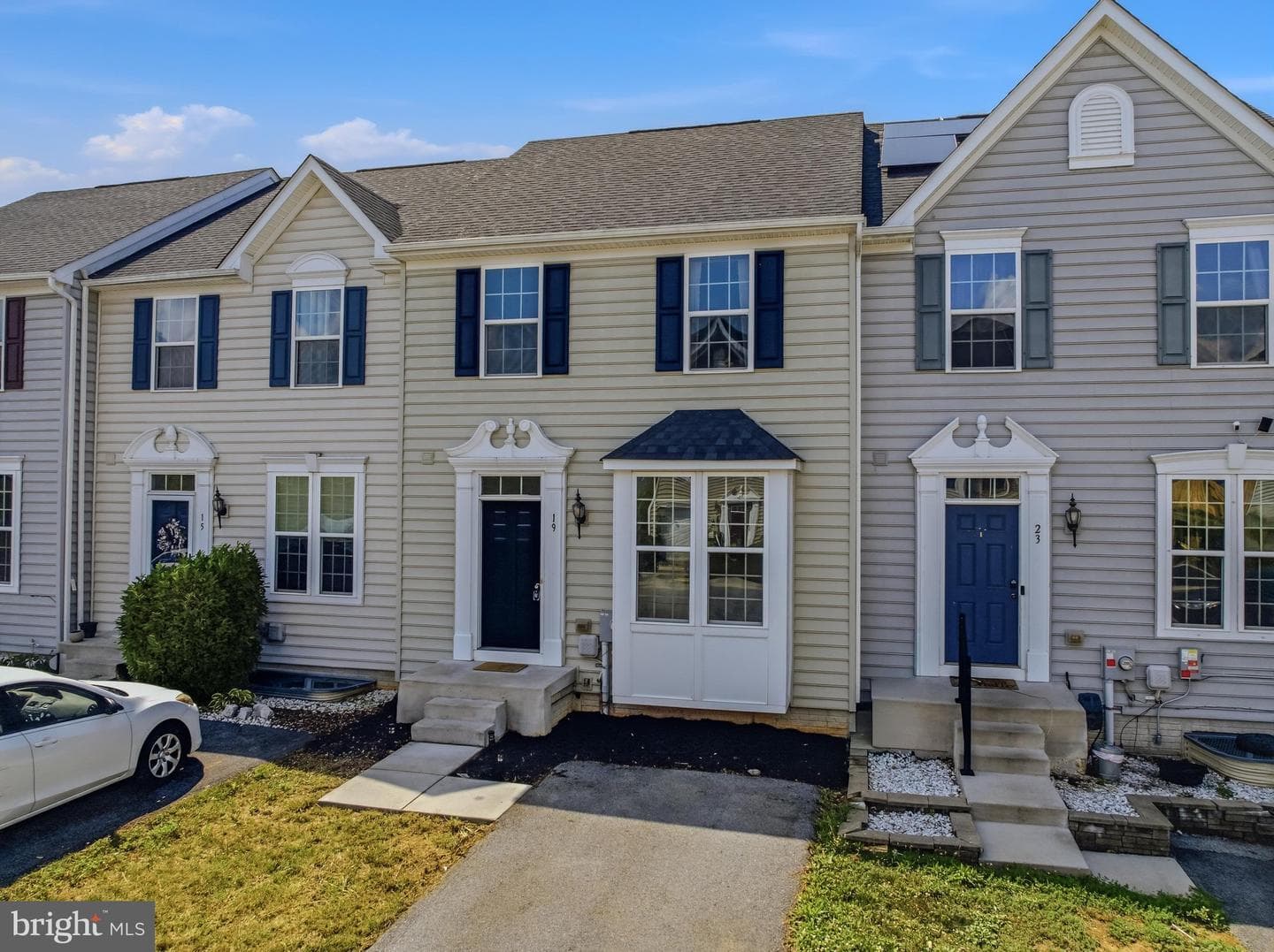 19 Ontario Drive, Falling Waters