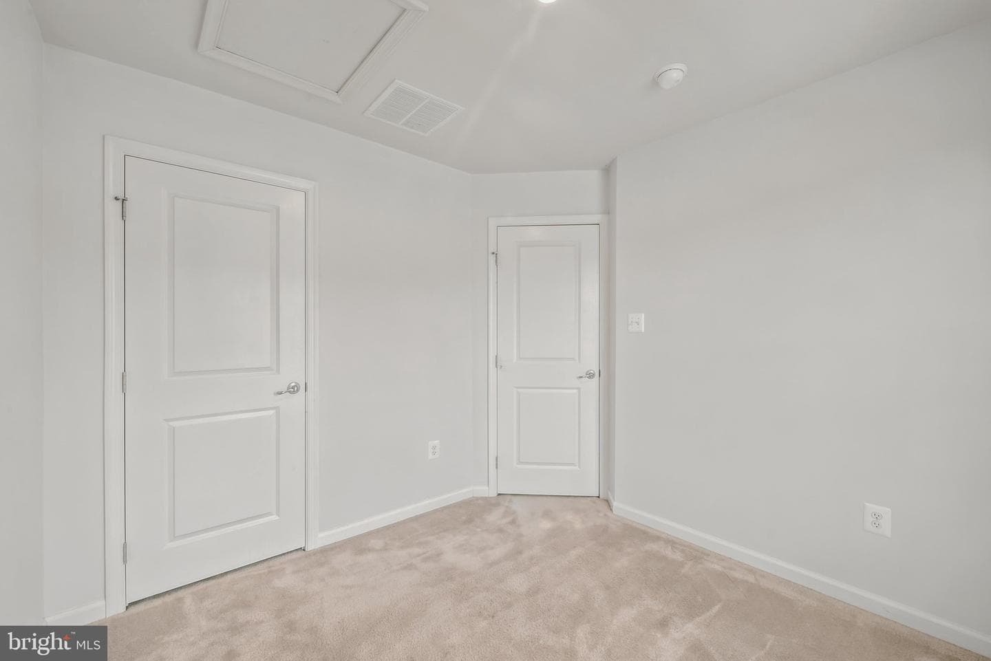 19 Ontario Drive photo 24