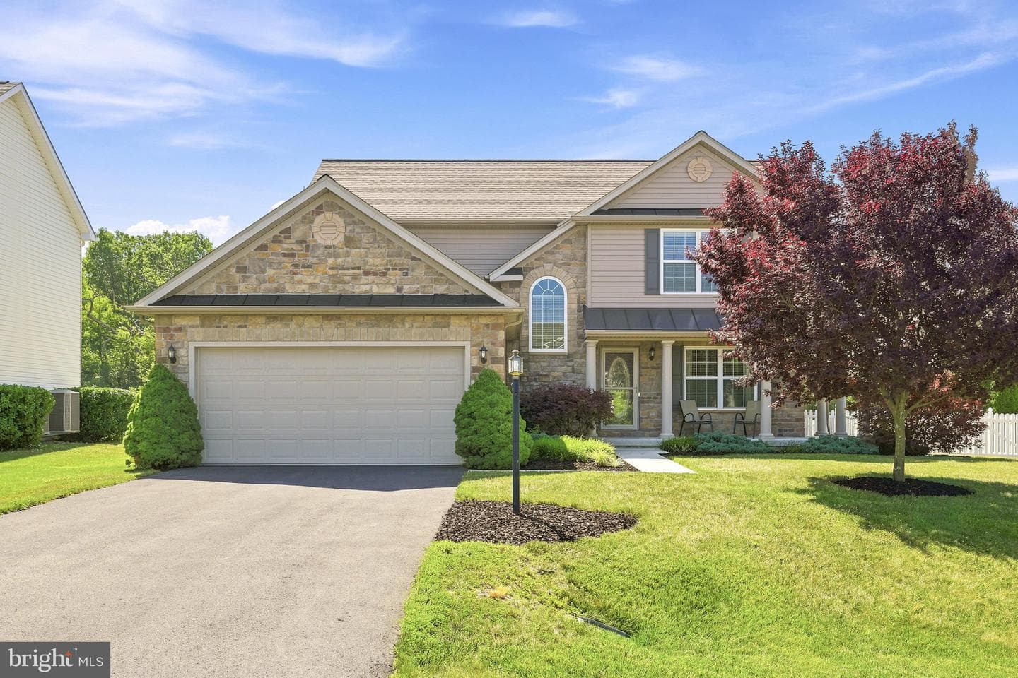 224 Shannon Court, Inwood