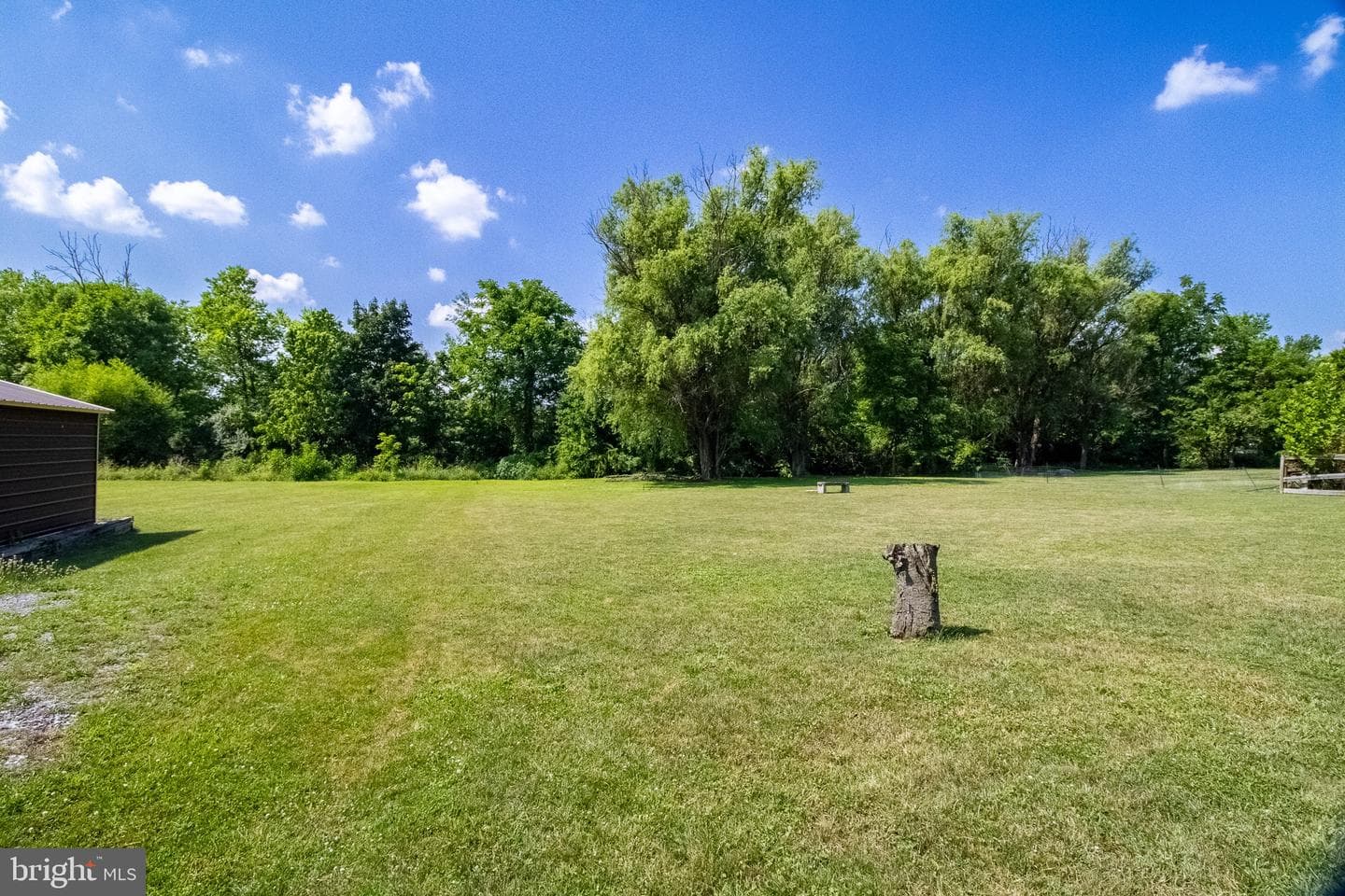 91 Meadowbrook Drive photo 54