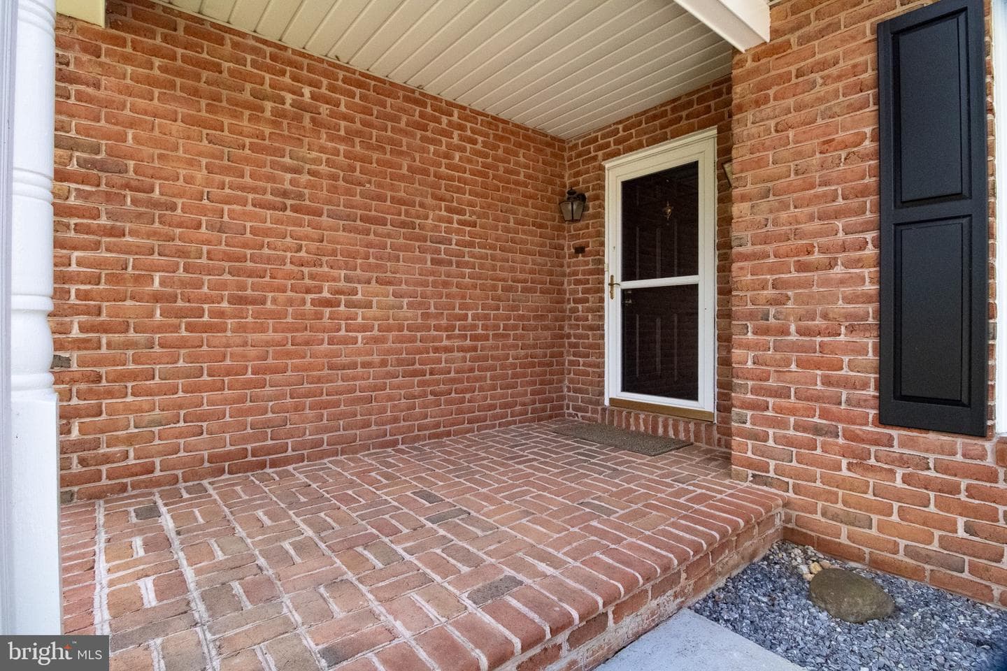 91 Meadowbrook Drive photo 6