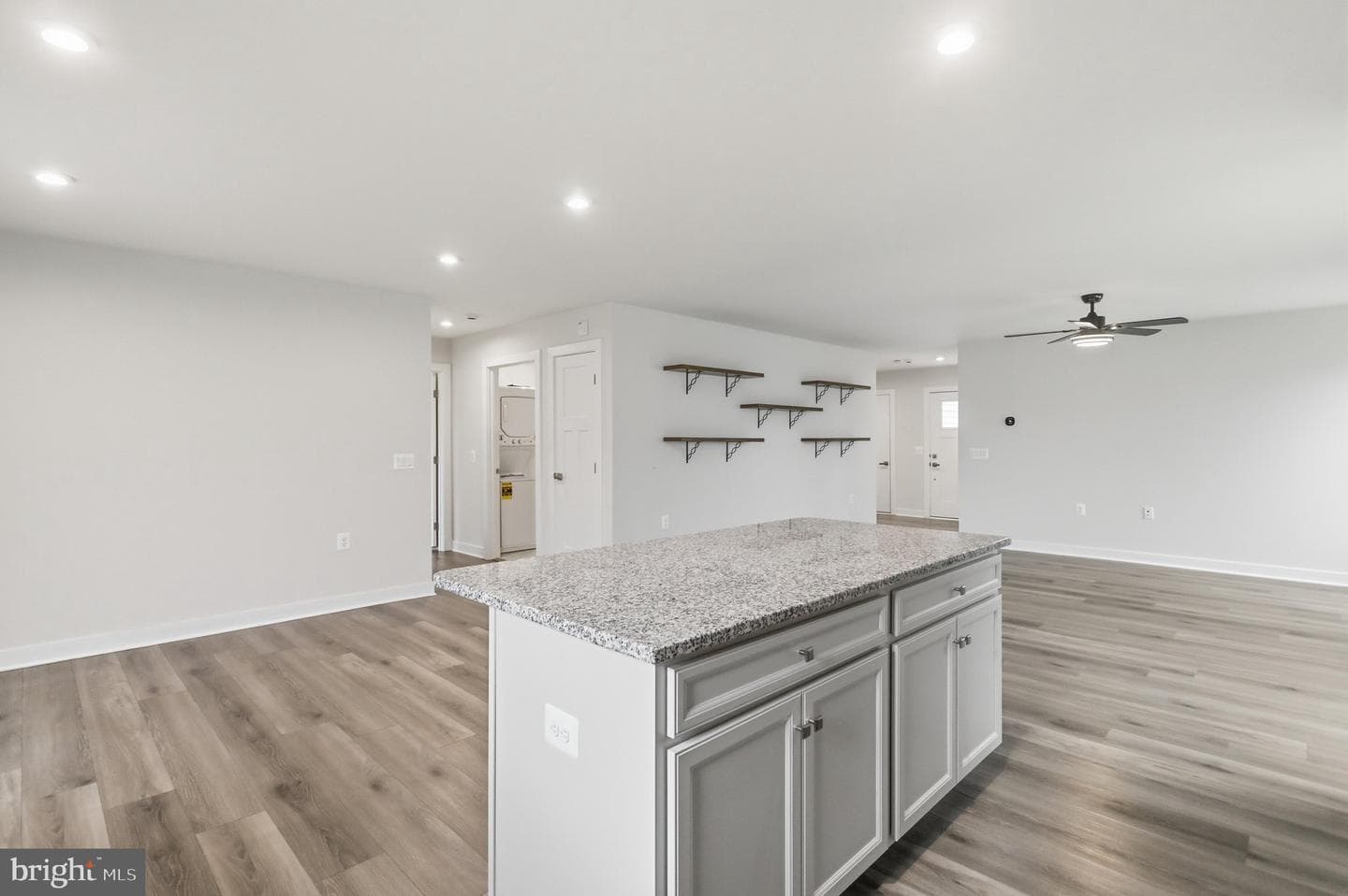 14 Wyoming Way photo 11
