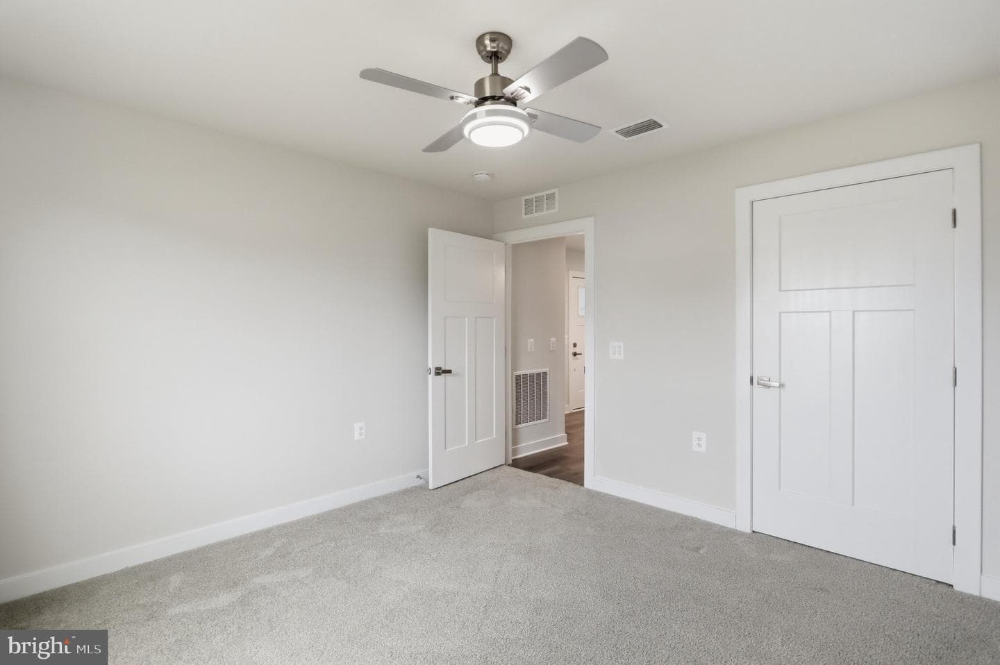 14 Wyoming Way photo 19