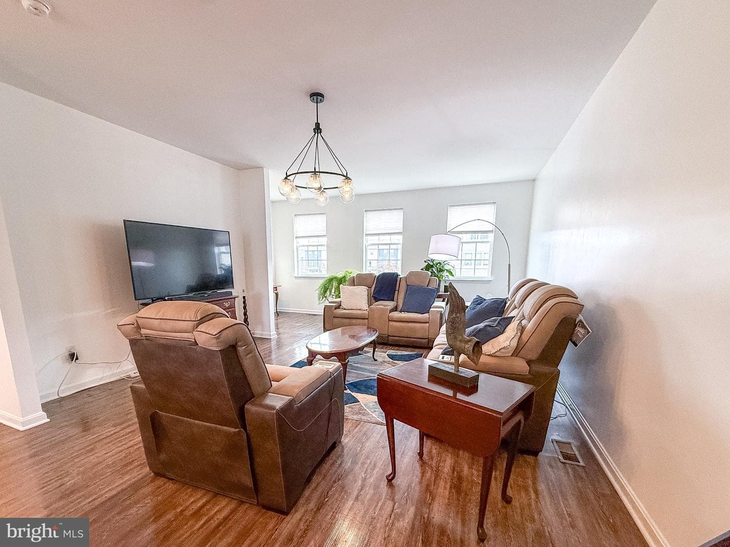 185 Drexel Court photo 6