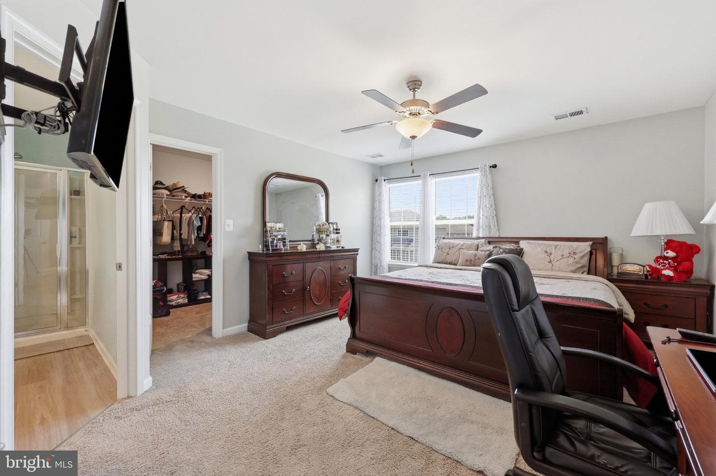 58 Sargent Lane photo 23