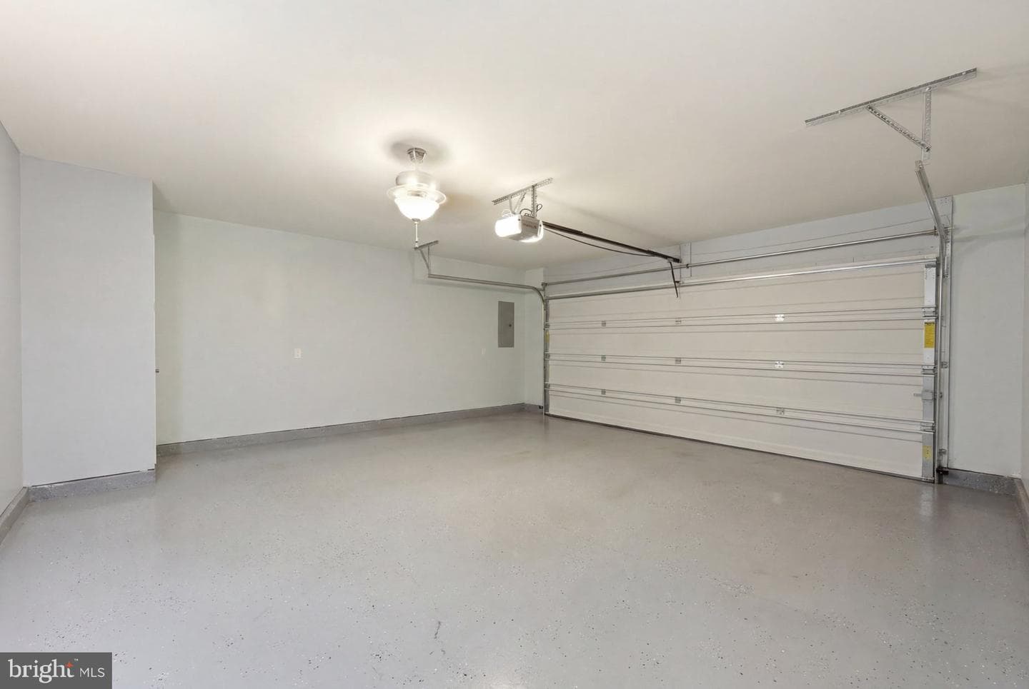58 Sargent Lane photo 36