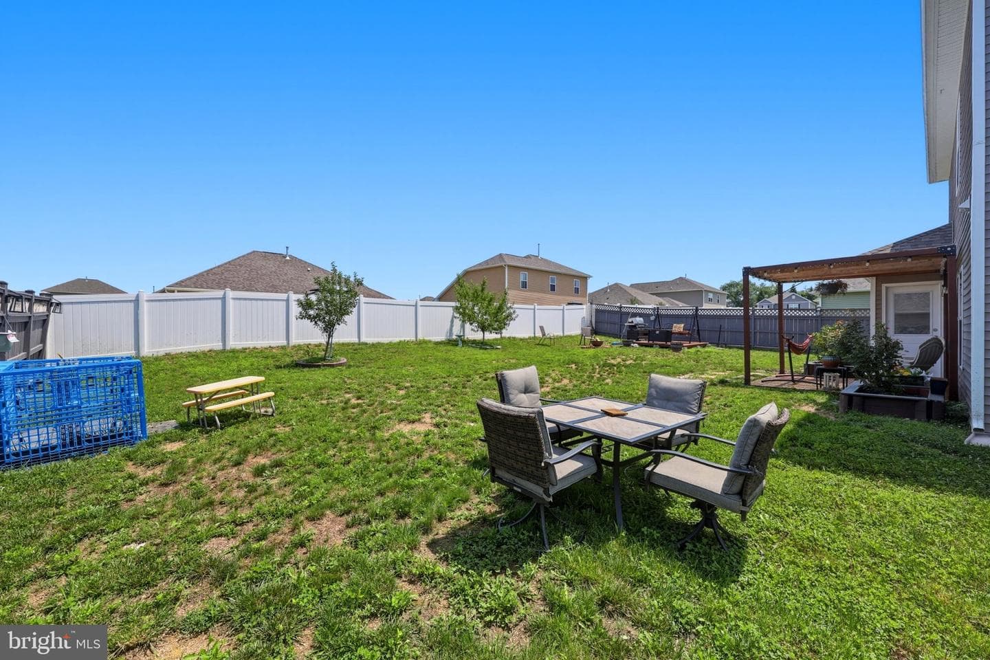 58 Sargent Lane photo 41