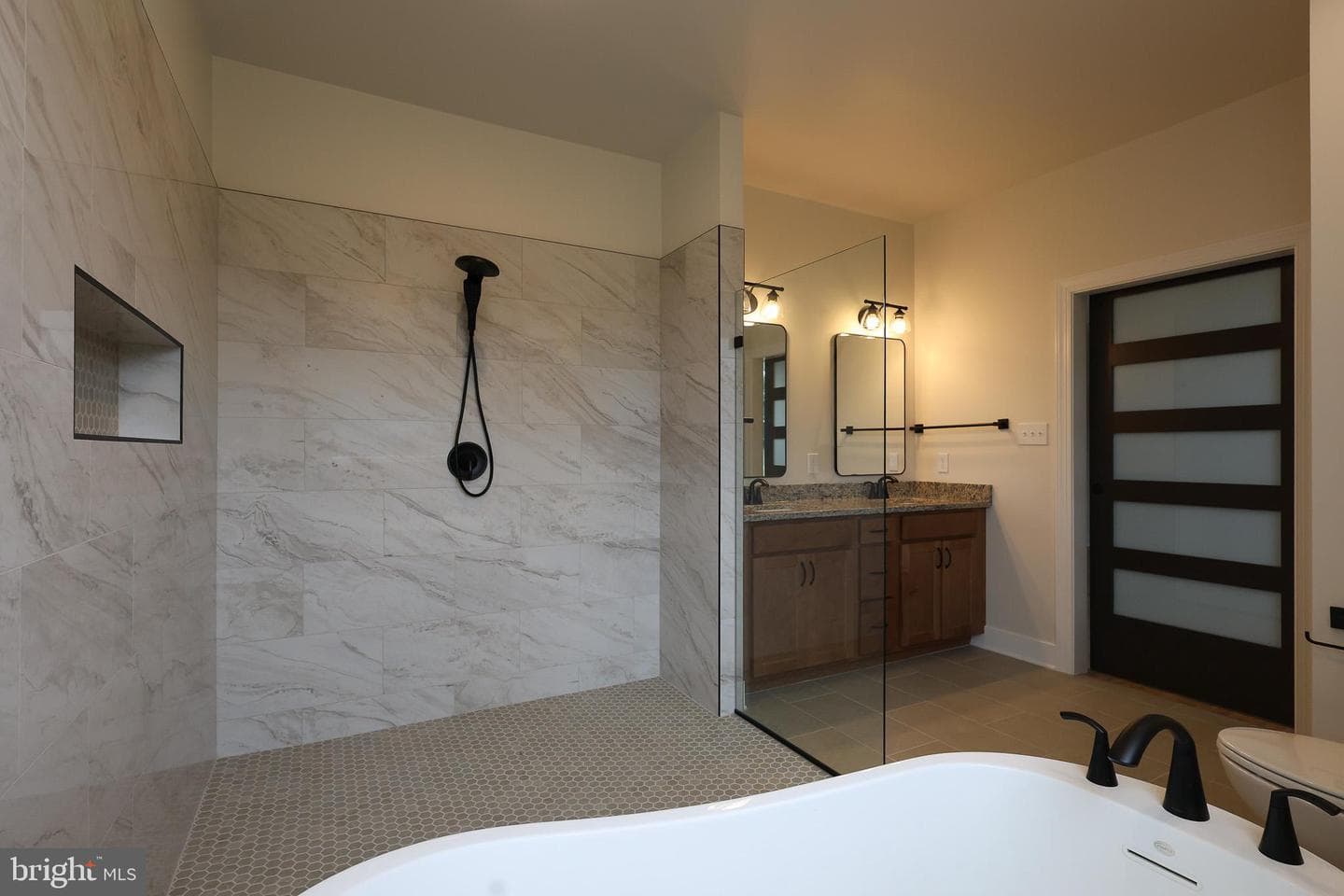45 Grand Rapids Drive photo 30