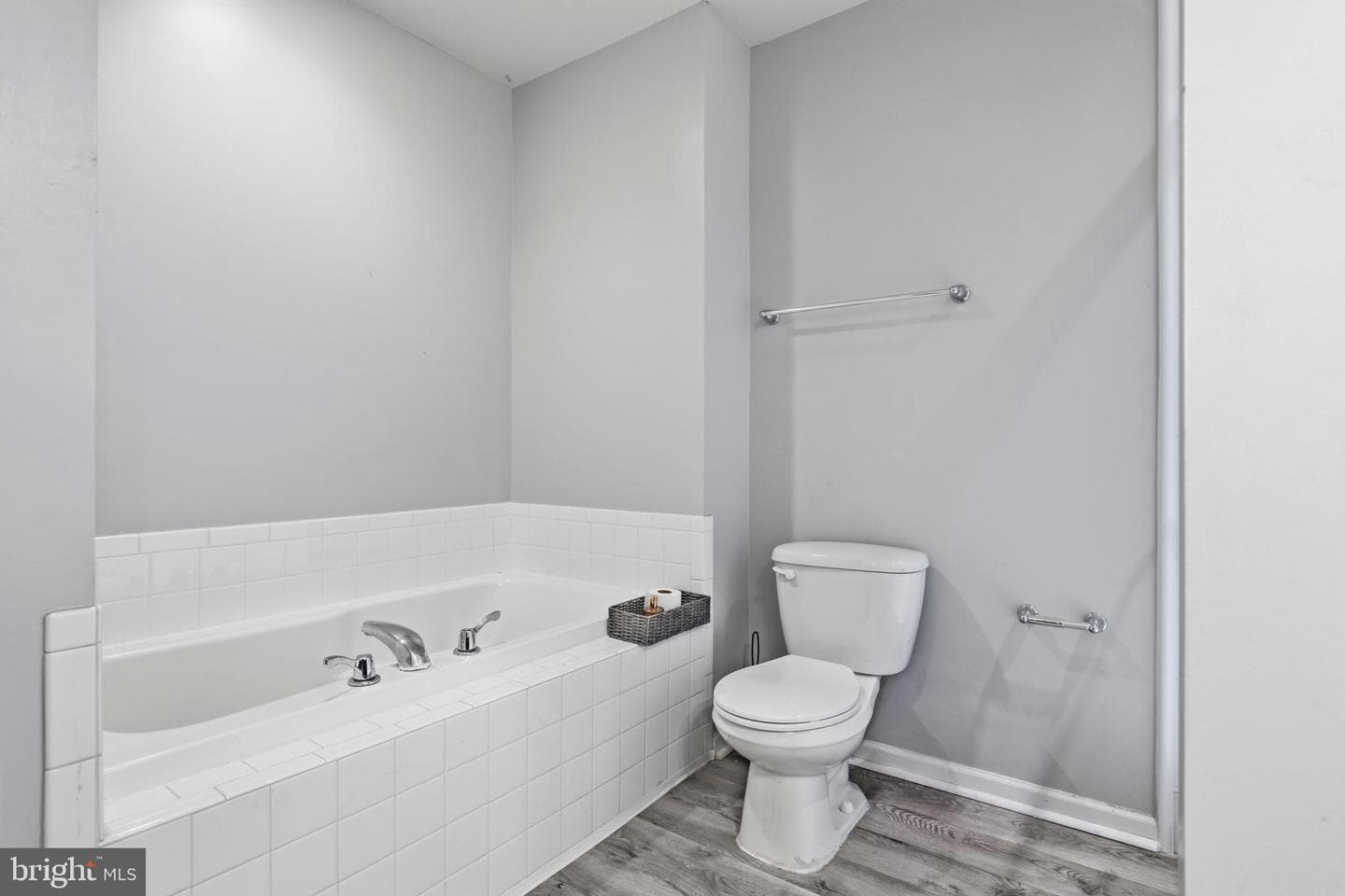11 Wayside Court photo 26