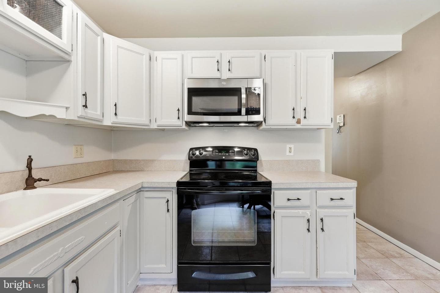 661 Panorama Drive photo 12