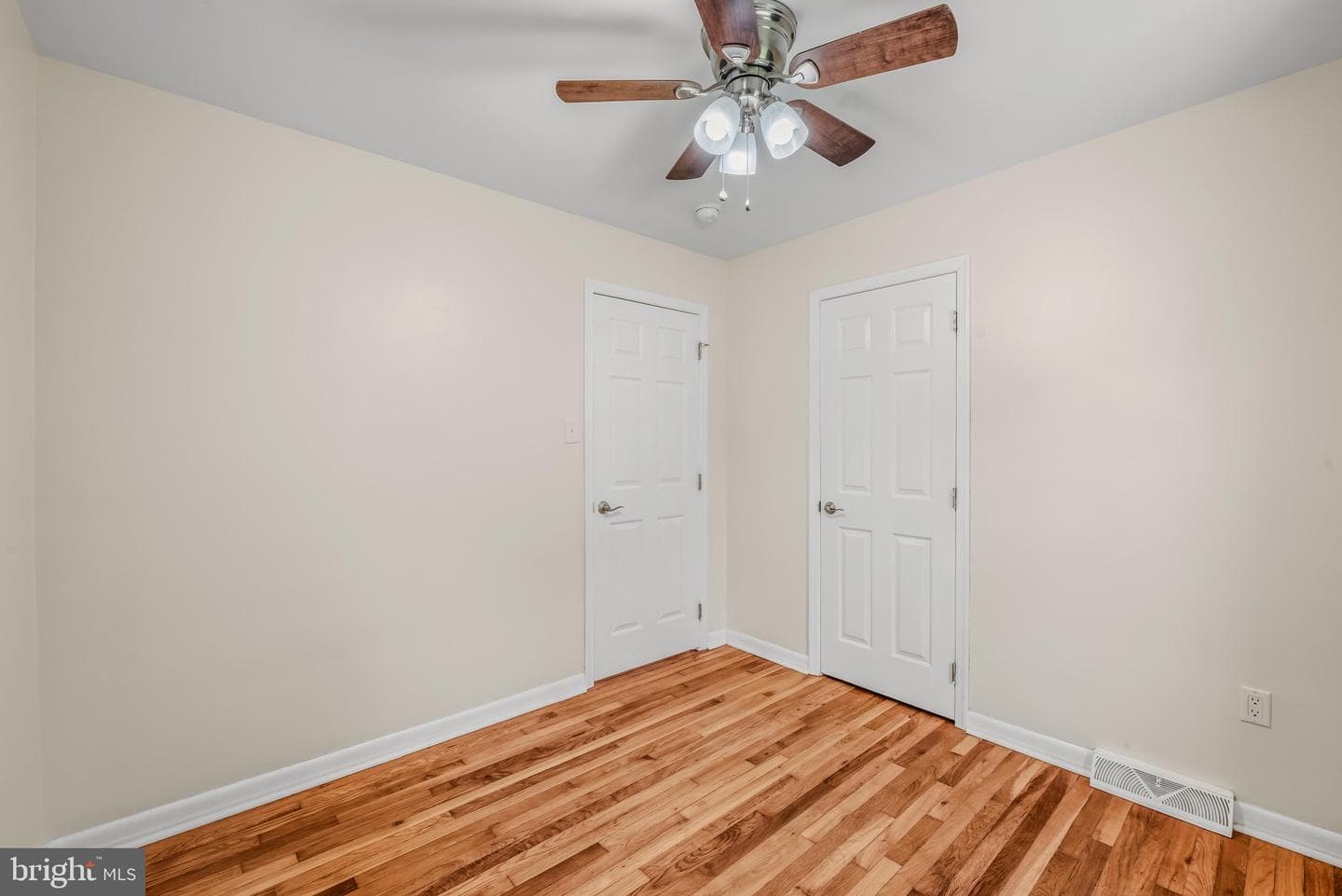 709 Berry Street photo 13