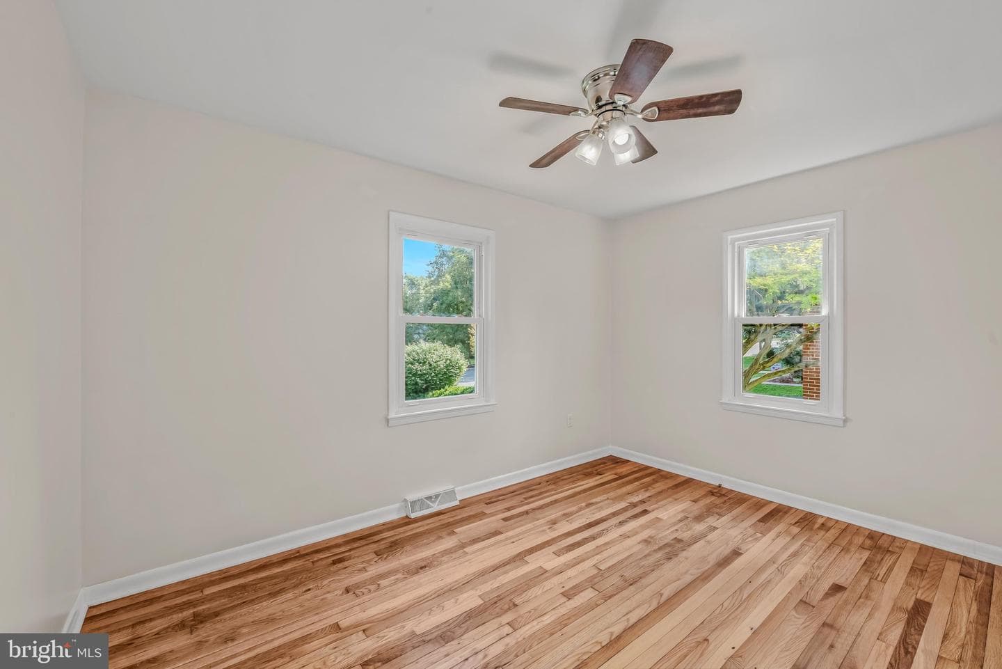 709 Berry Street photo 18