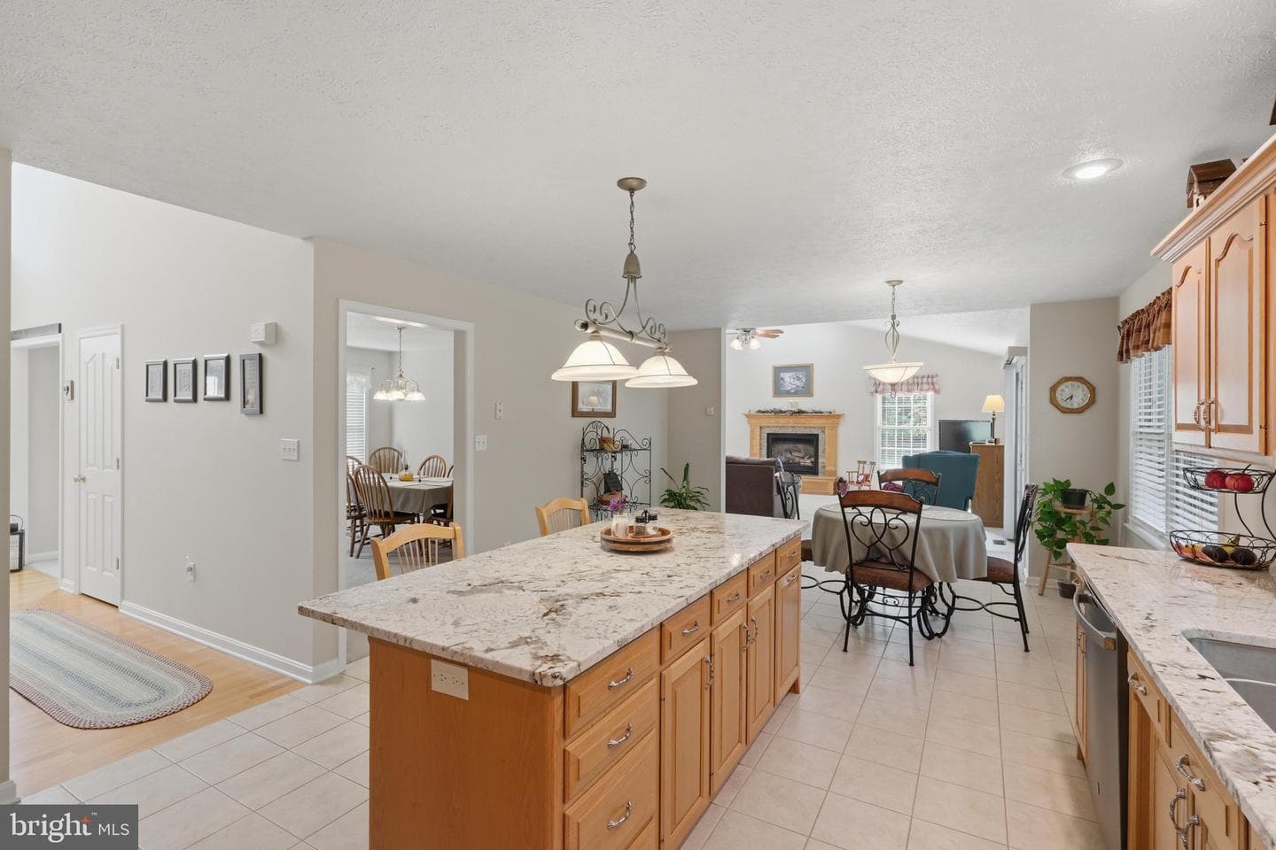 221 Hadley Drive photo 18