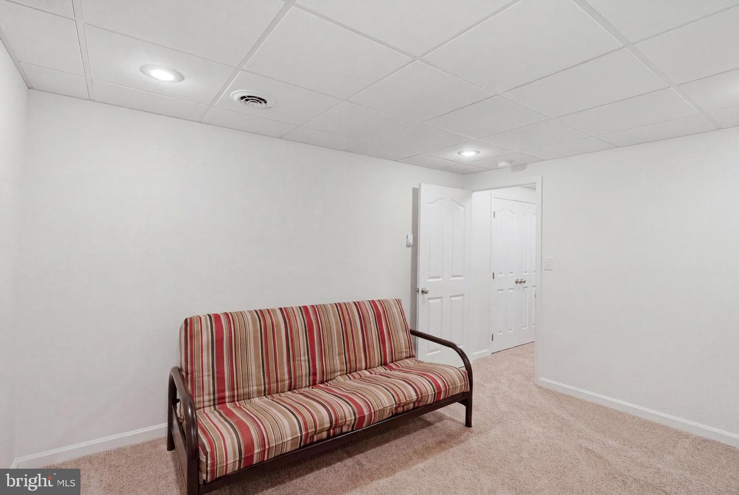 221 Hadley Drive photo 38