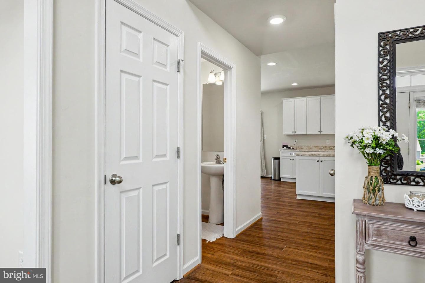 170 Chesterfield Drive photo 20