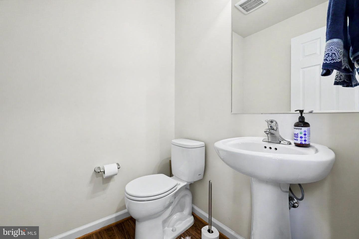 170 Chesterfield Drive photo 21