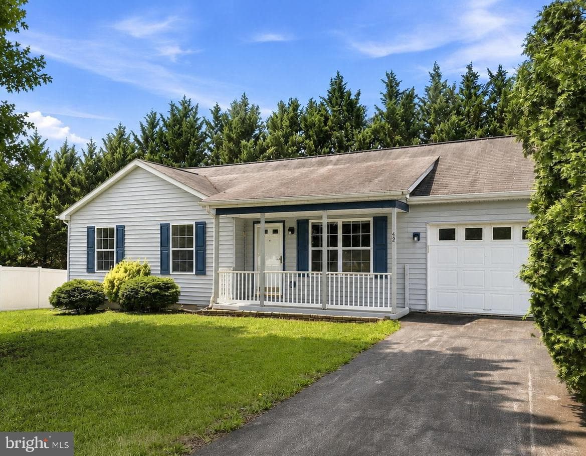 42 Pacific Boulevard, Hedgesville