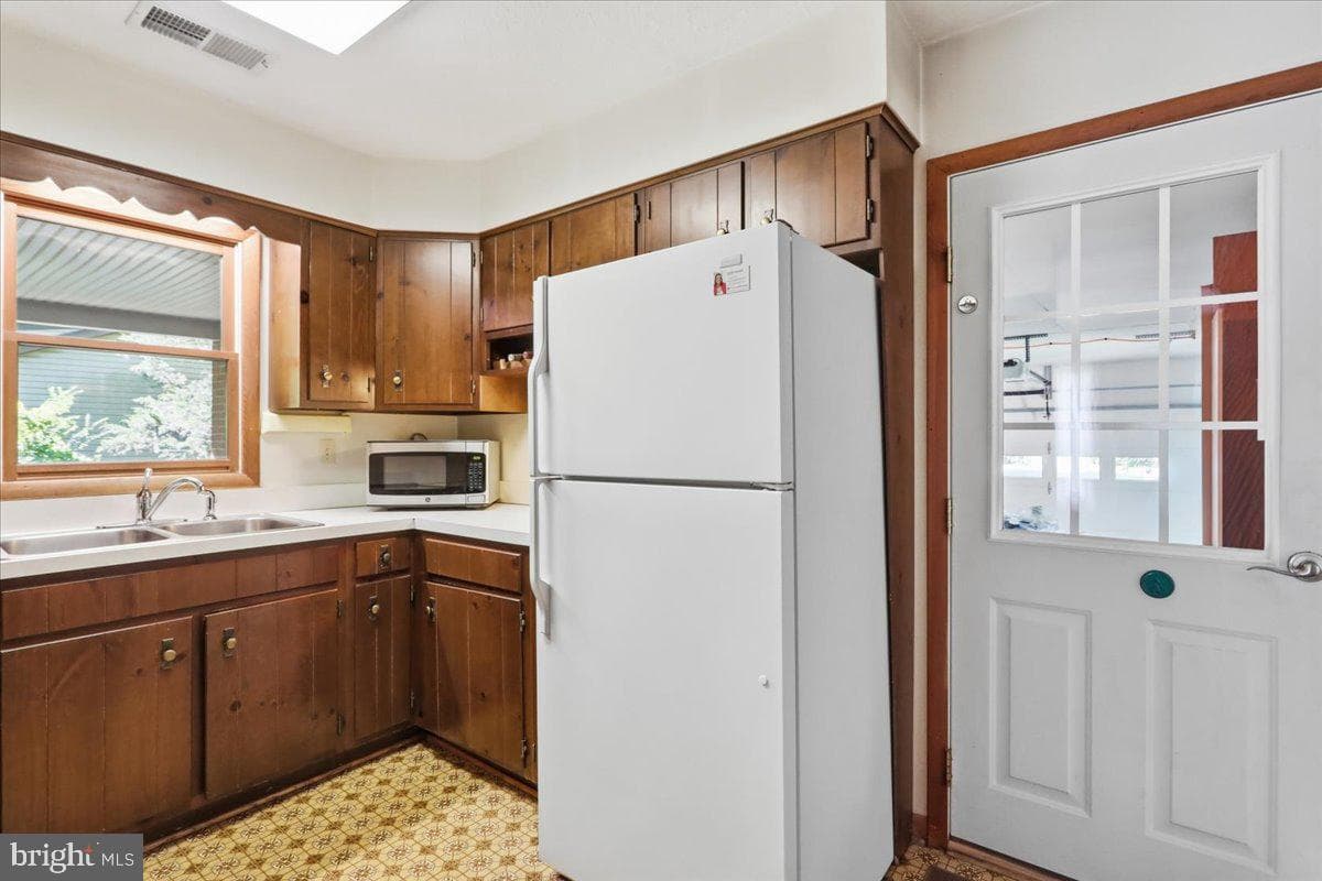121 Belle Boyd Boulevard photo 7